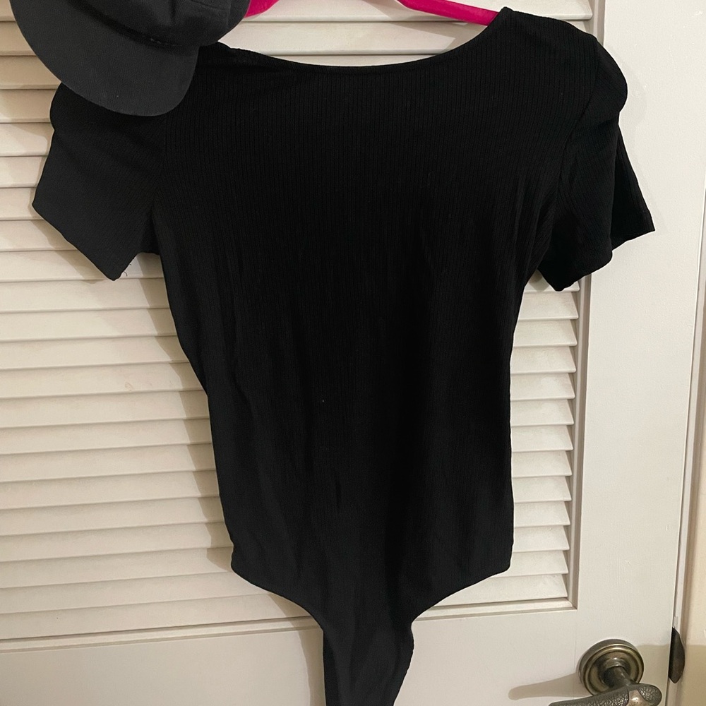 ASTR NWT Sexy Short Sleeve Cross Strap Low Back Bodysuit!